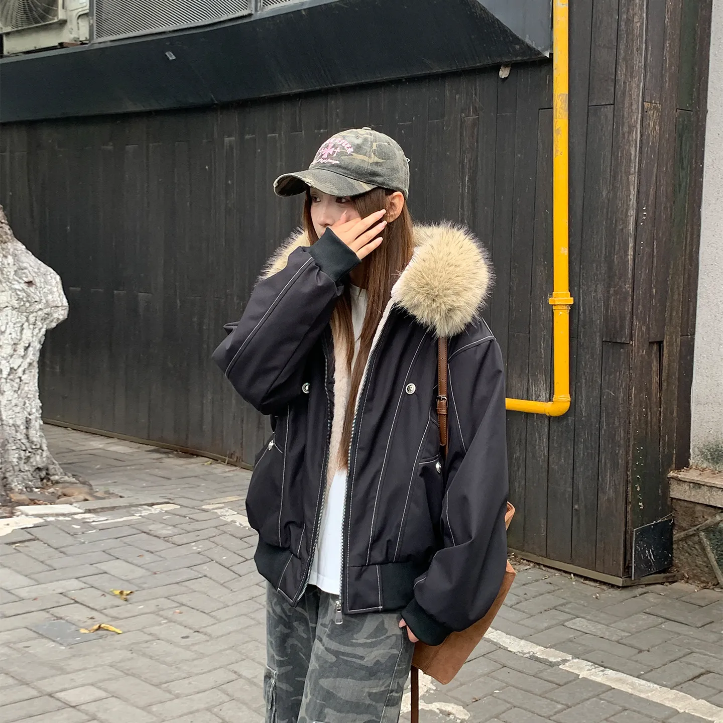 美式复古派克服短款羽绒棉服毛领