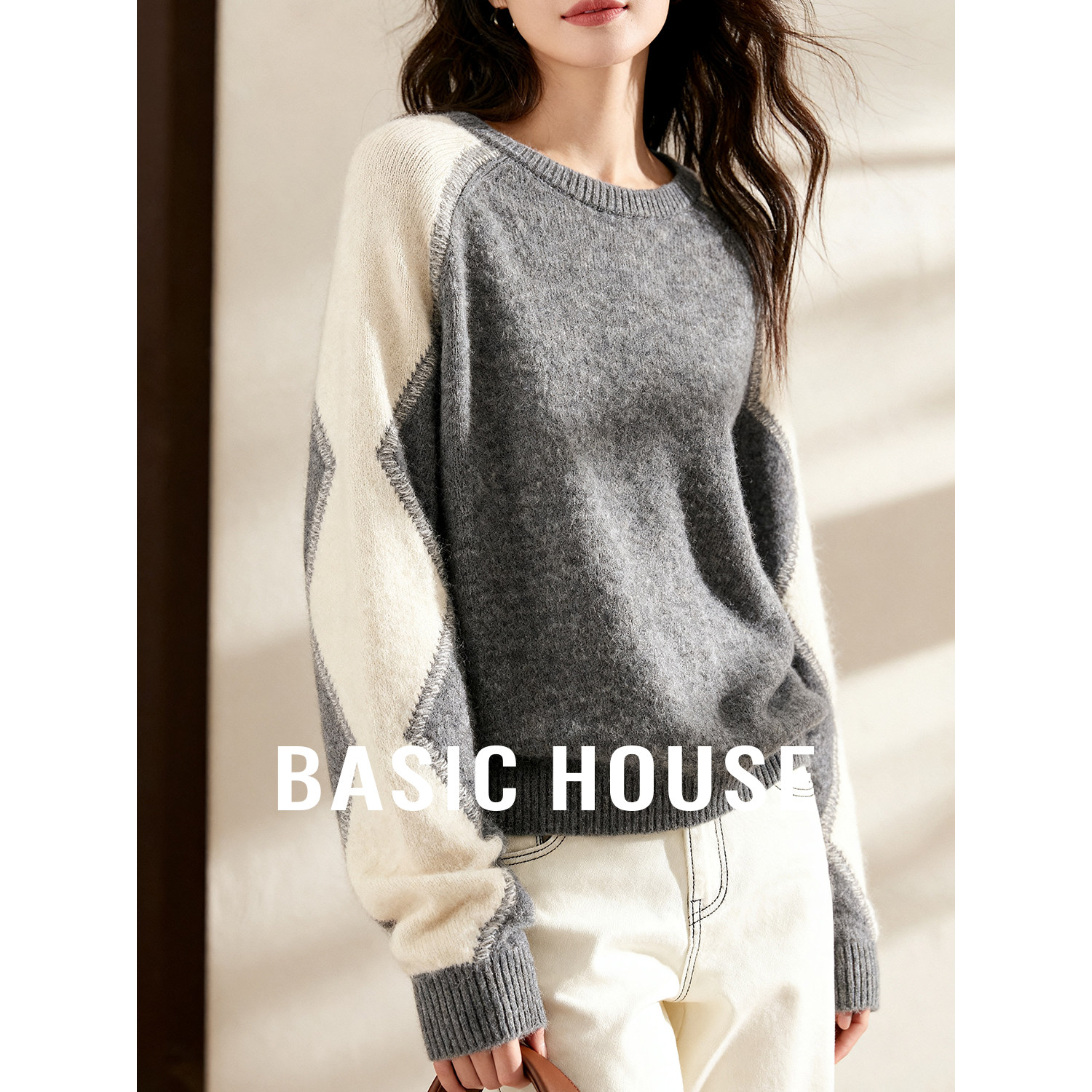 Basic House/百家好绵羊毛圆领毛衣不规则撞色波浪拼接插肩袖上衣