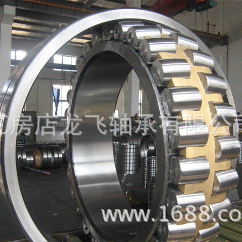 调心滚子轴承249/850CAK30W33 850 1120 272 249/850CAK30W33C3