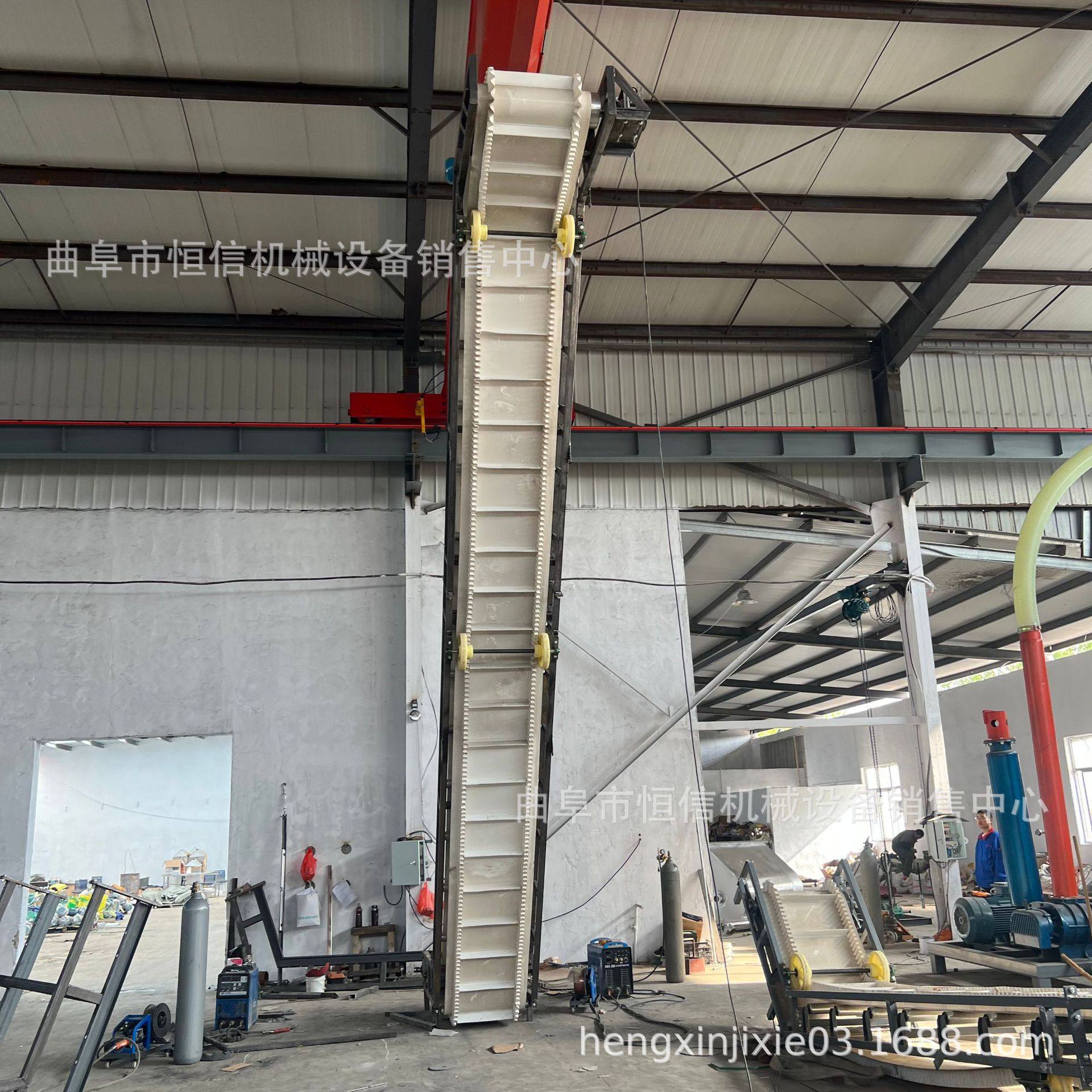 切片桃子装罐头使用的大倾角皮带输送机zcjb 矿石沙子皮带输送机,搬运/仓储/物流设备,其他起重搬运设备,淘宝优惠券,粉丝福利购,淘宝优惠卷