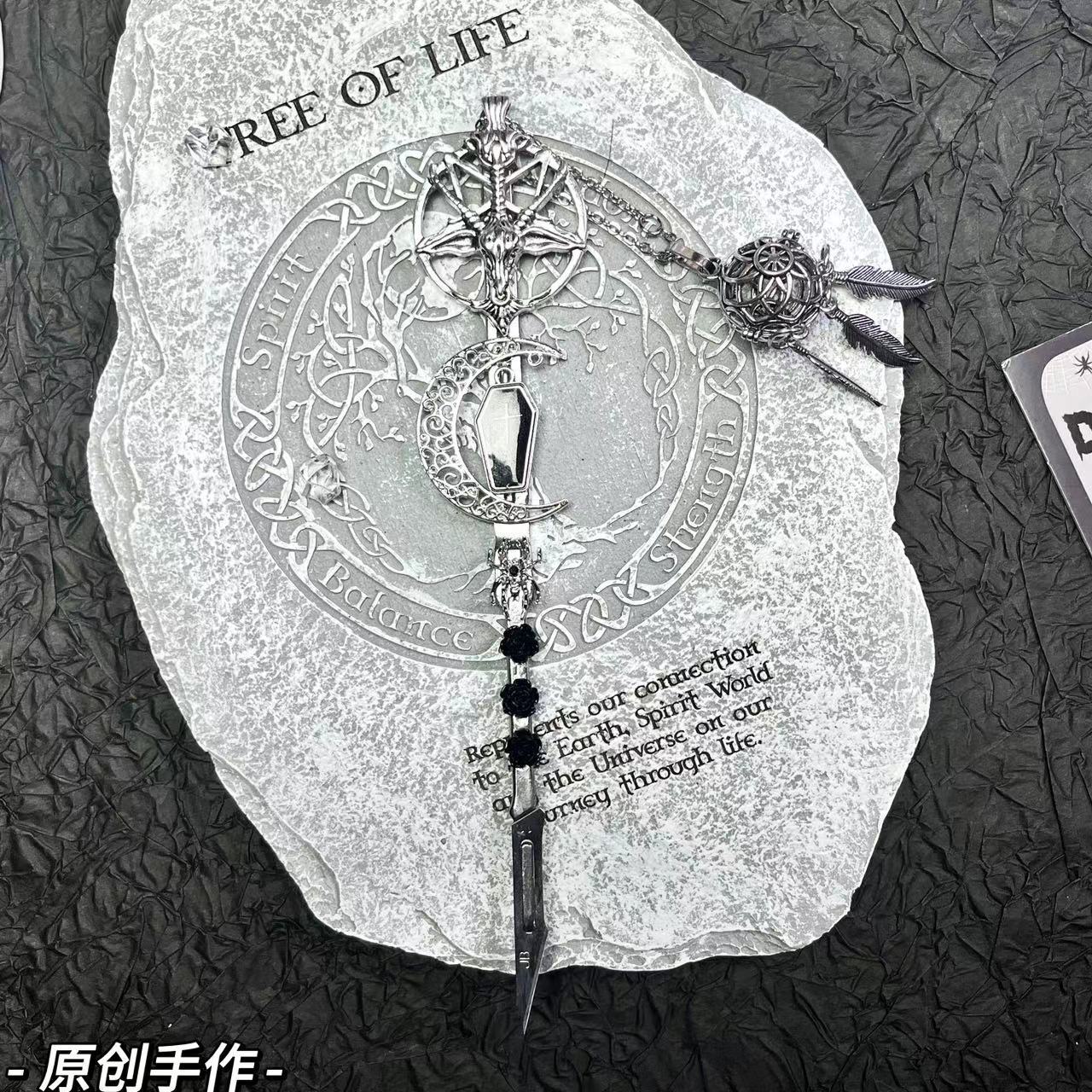 月夜复古高颜值美工刀拆箱神器图片