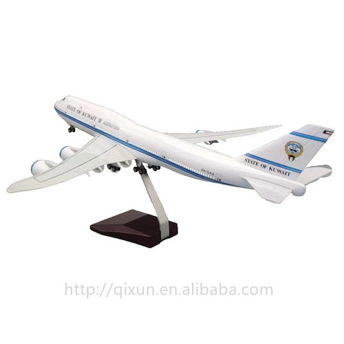 科威特航空Scale 1:150 47cm B747-8 STATE OF KUWAIT机模带灯