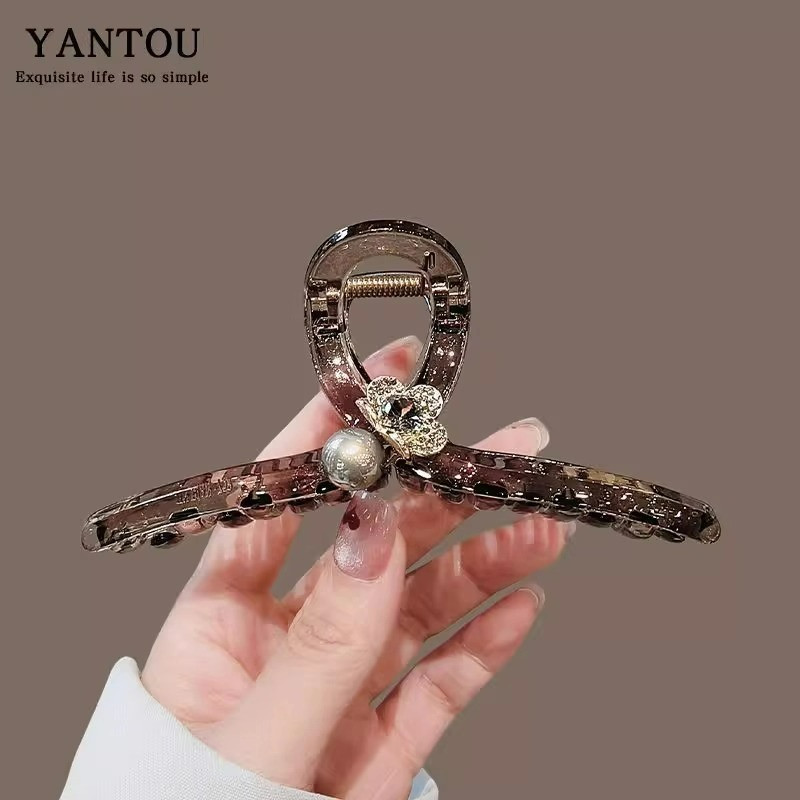 后脑勺发夹女2025新款端轻奢风发抓夹精致级感夹子头饰鲨鱼夹发饰