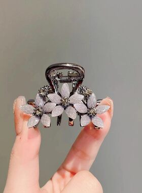 小号精致鲨鱼夹后脑勺半扎发卡秋冬水钻琉璃花朵发夹女高级感抓夹