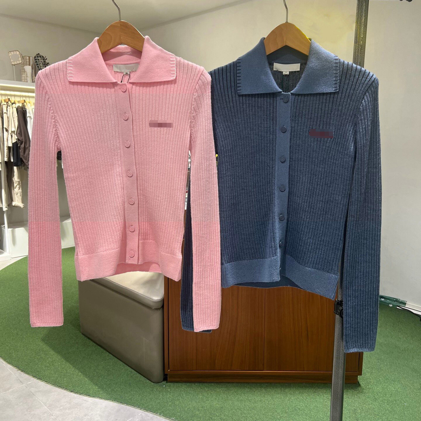 女士高尔夫服装竖条纹针织开衫
