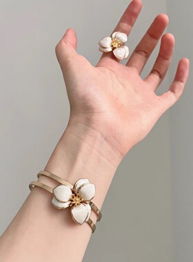 Vintage古着 French white pearl lily套装