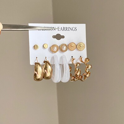 Vintage古着 Court gold engraving耳饰