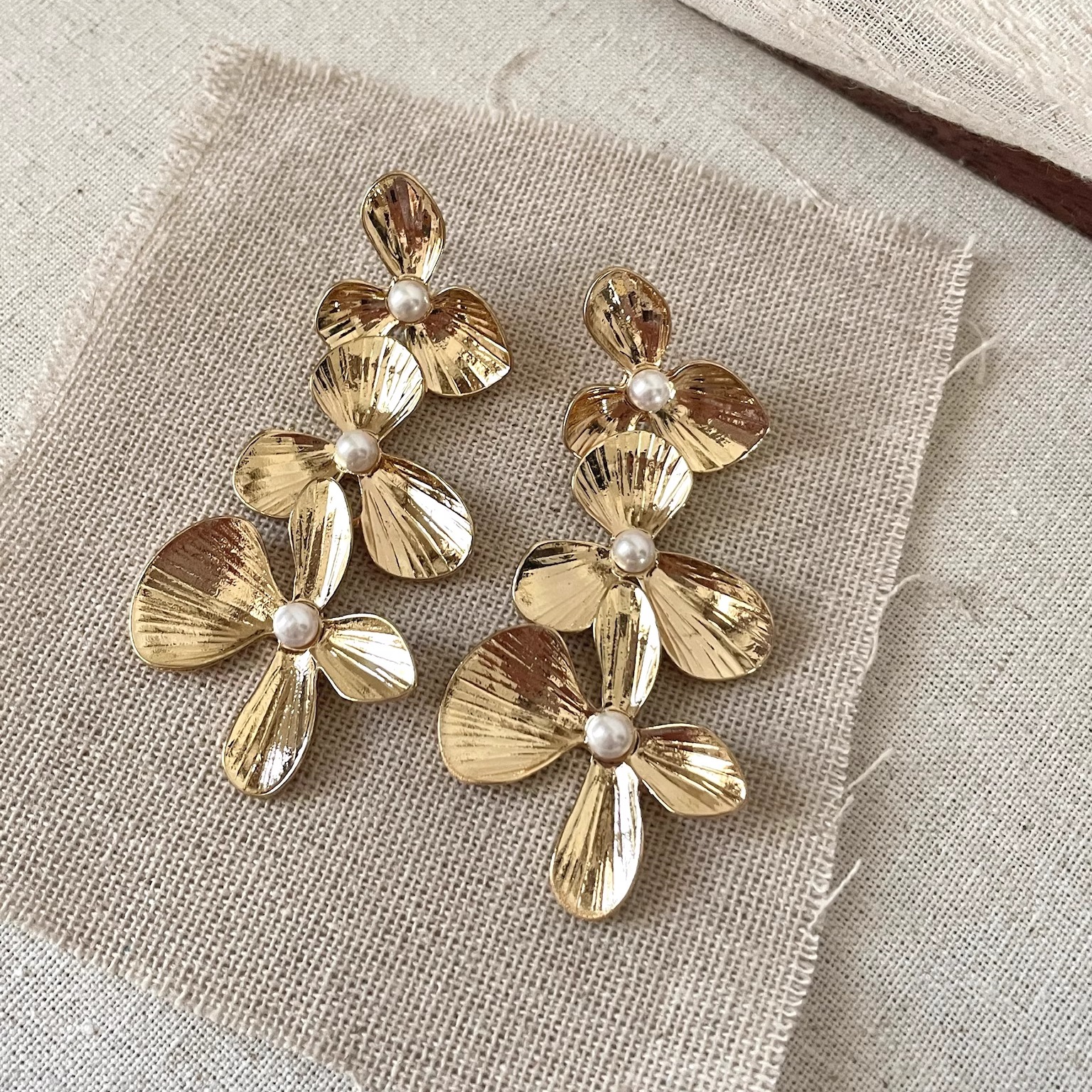 Vintage古着 Golden Leaf Paradise耳饰