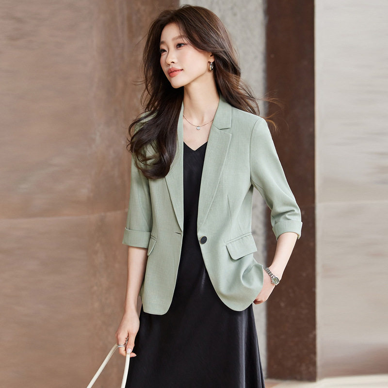 浅绿色七分袖小西装外套女小个子2026新款春夏休闲时尚气质西服