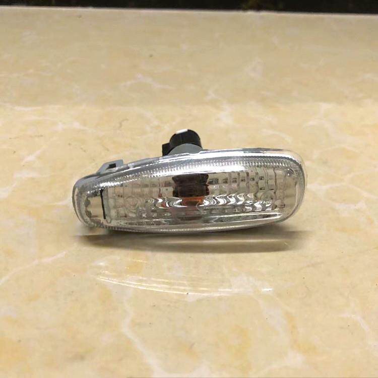 现代悦动叶子板灯i30翼子板边灯转向灯左右方向灯弯侧灯小灯包邮