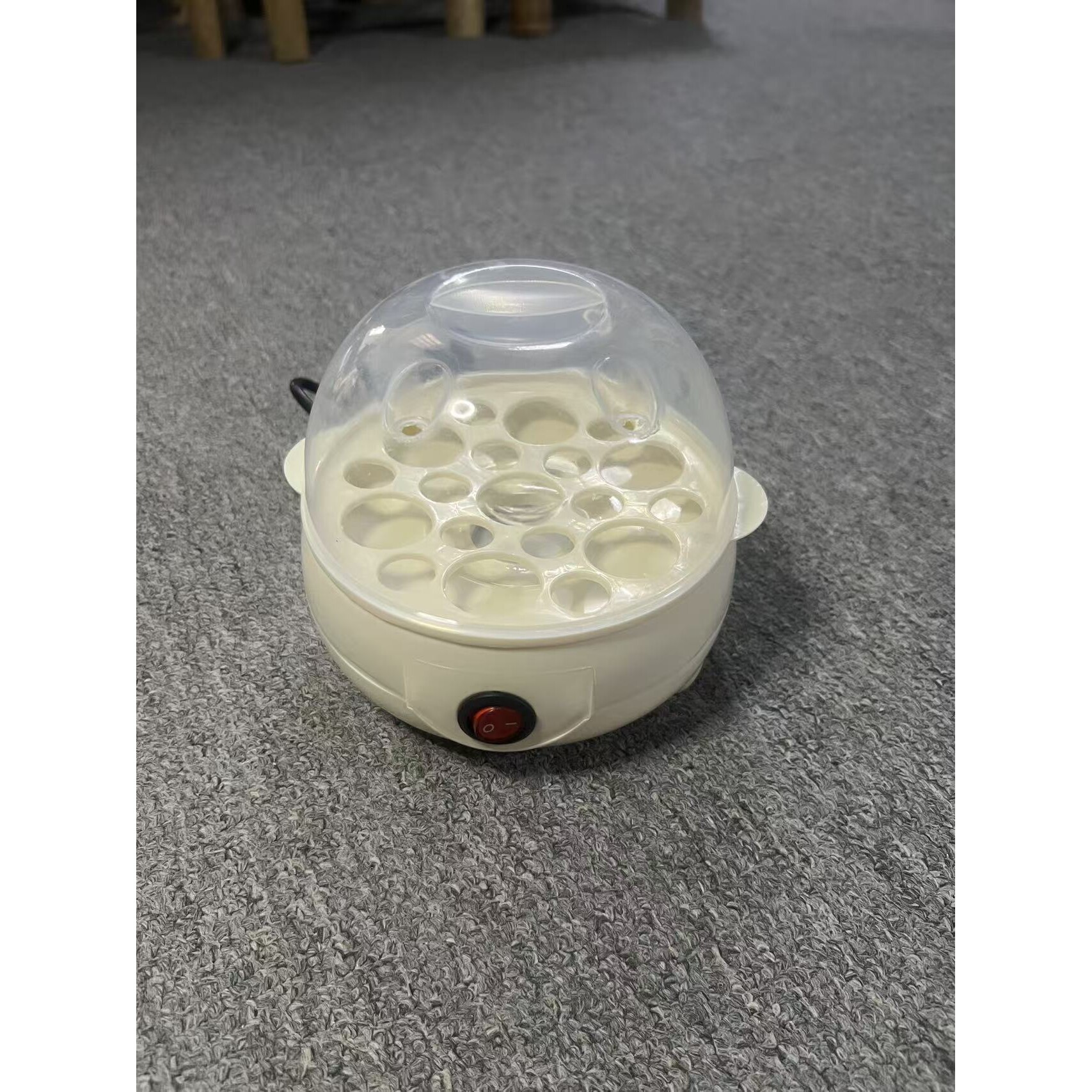 玩皮熊煮蛋器自动断电蒸蛋器迷你煮鸡蛋羹机防干烧家用早餐神器