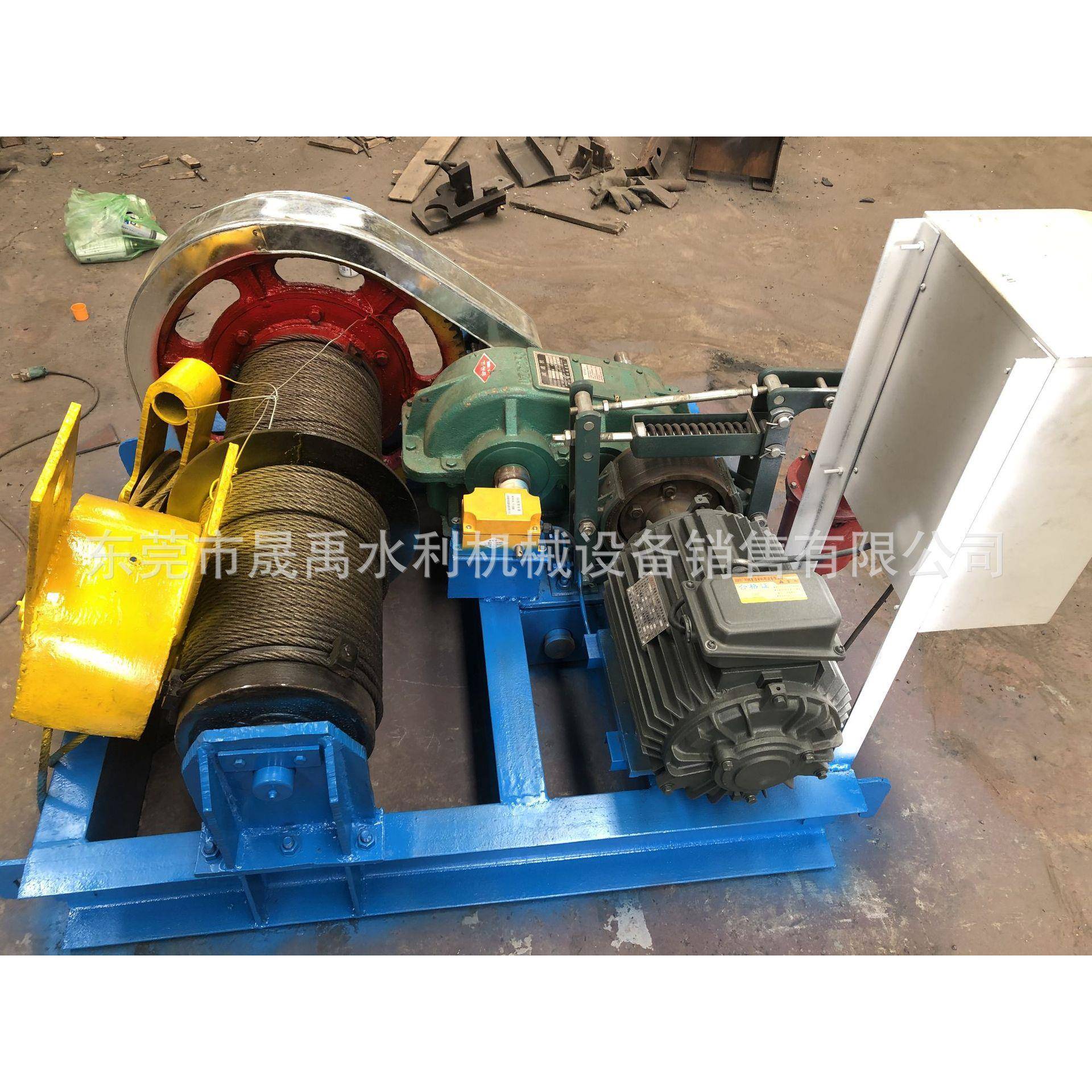 广东佛山水闸泵站工程使用QPQ单吊5吨固定卷扬式启闭机起重电机