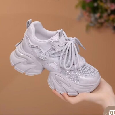 达芙妮春季爆款厚底系带老爹鞋女百搭款粉彩风增高舒适休闲女鞋