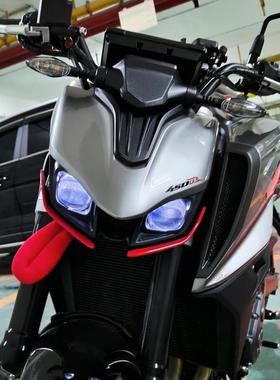 适用于25 Excelle 450R搞笑大舌头摩托车摩托车街车跑车万能创意