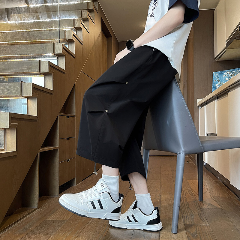 青少年冰丝七分裤男夏季薄款弯刀裤男款初高中生外穿休闲运动短裤图片