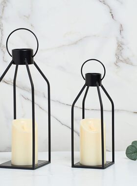 2个客厅装饰灯笼黑色金属灯笼前廊室内装饰带LED蜡烛灯笼装饰