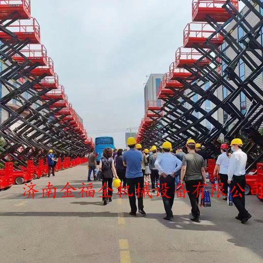 工地升降机升降梯升降车登高车高空车电动升降机自行走升降机