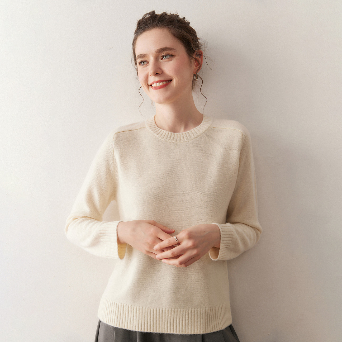 织意系列康赛妮100%山羊绒衫简约风女马鞍肩圆领针织百搭打底毛衣,女装/女士精品,羊绒衫,淘宝优惠券,粉丝福利购,淘宝优惠卷