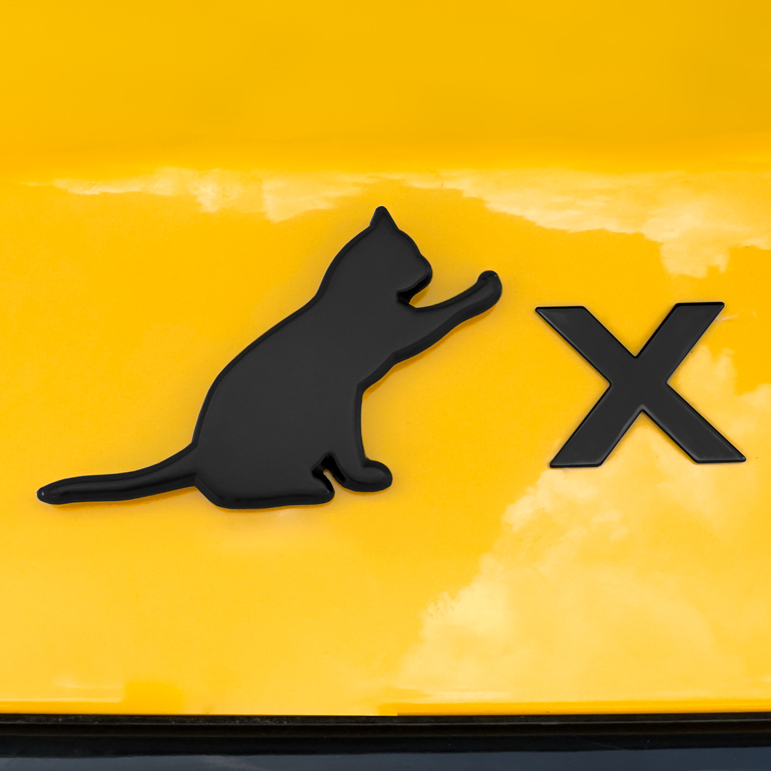 汽车贴纸创意个性坐立猫金属车贴