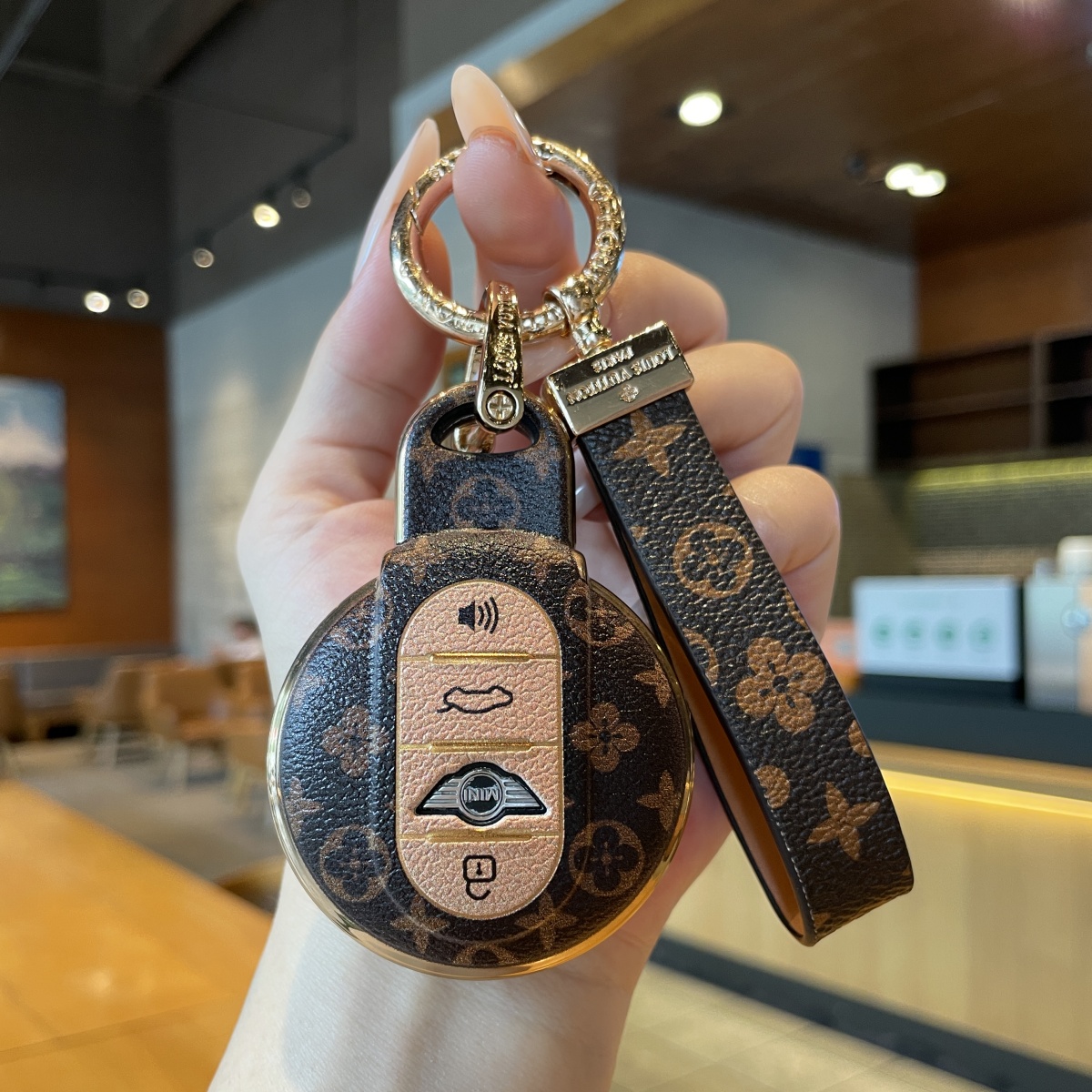 适用宝马mini钥匙套countryman cooper钥匙包f54f55f56F60壳扣女