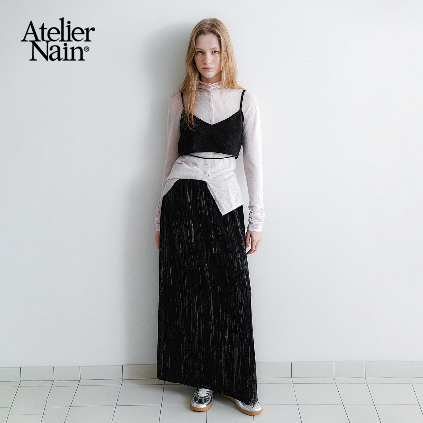 Atelier Nain2025年冬季新款高腰褶皱天鹅绒半身裙女黑色质感长裙
