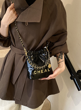 爆款超火精致mini垃圾袋链条包包女2025新款高级感轻奢小众斜挎包