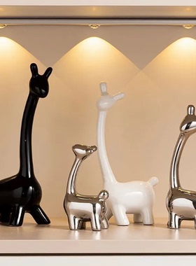 轻奢北欧高档小众一家四口小鹿