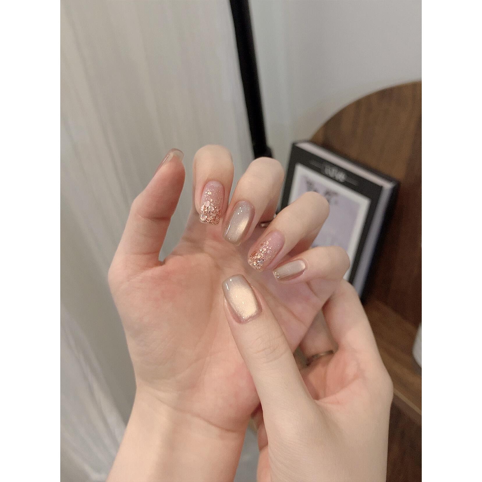 【塞纳黄昏】纯手工裸粉爆闪高级穿戴甲玻璃珠猫眼日常气质显白贴