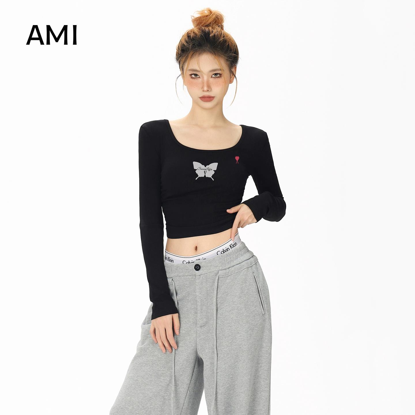 AMI2025美式黑色U领正肩