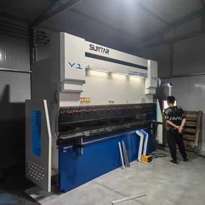 电液伺服数控折弯机SPB110T/3200（4+1轴）