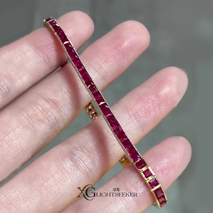 复古爆闪玫红色小方块手链新年显白气质高级感轻奢仿排钻精致手饰