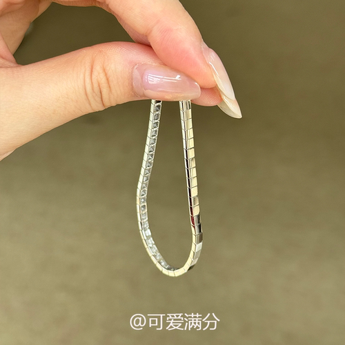 清冷感银色小方块手链女气质大气