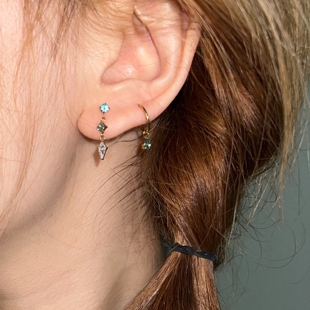 双耳洞的神!薄荷绿水滴耳圈小众设计个性百搭中古绝美叠戴耳饰女