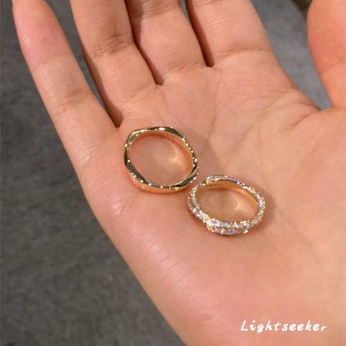 仿碎钻莫比乌斯环戒指情侣高级感