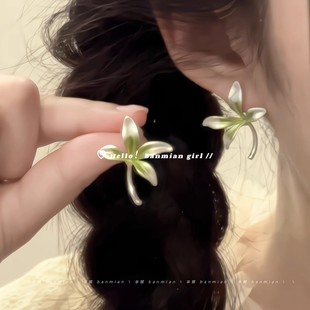 清冷感立体鸢尾花耳钉精致小众耳坠高级感百搭耳环2025巨好看耳饰