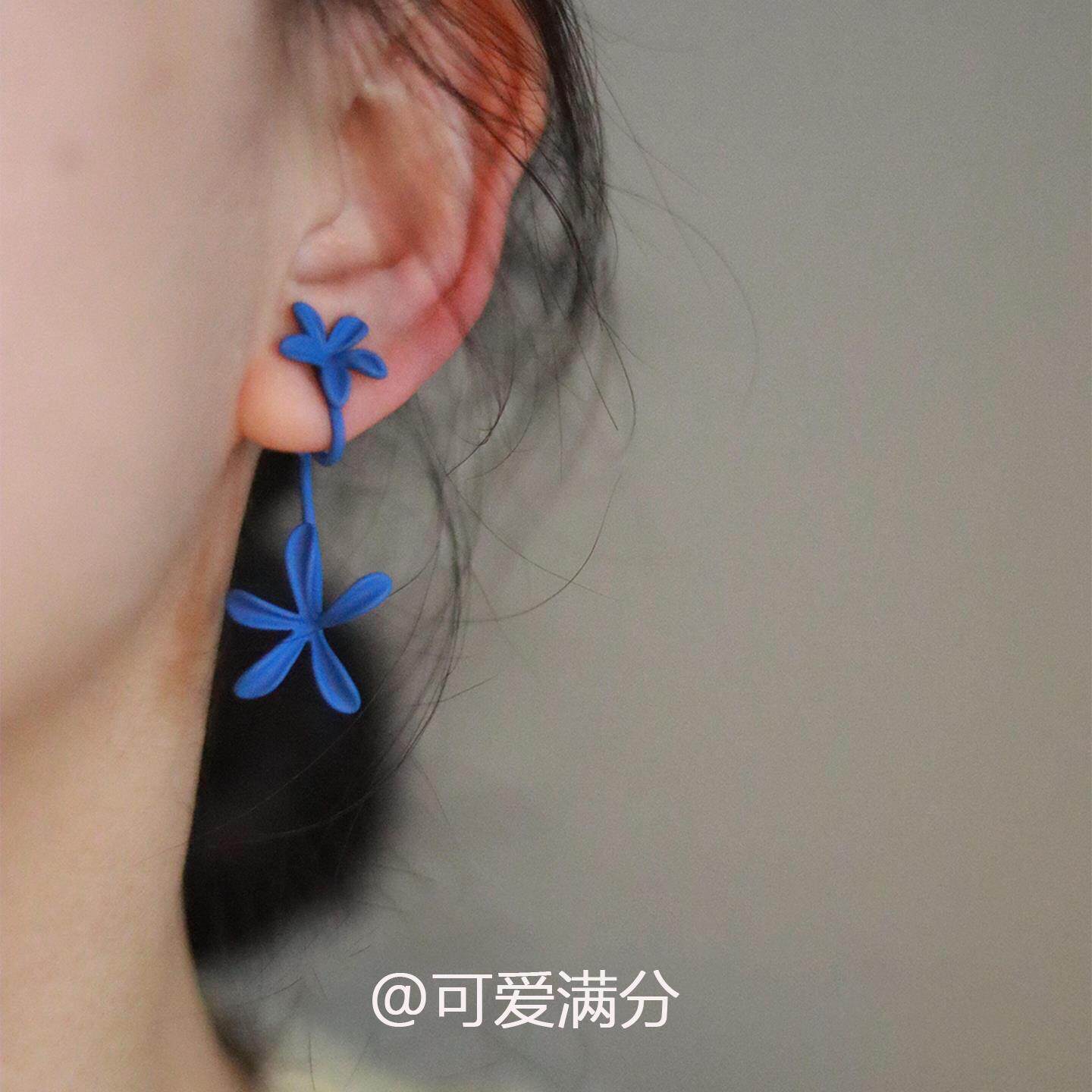 克莱因蓝栀子花耳夹清冷感时尚小众漂亮耳环设计感夸张无耳洞耳饰