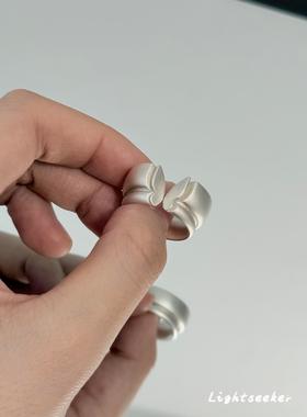 磨砂雕刻蝴蝶戒指女韩系复古轻奢