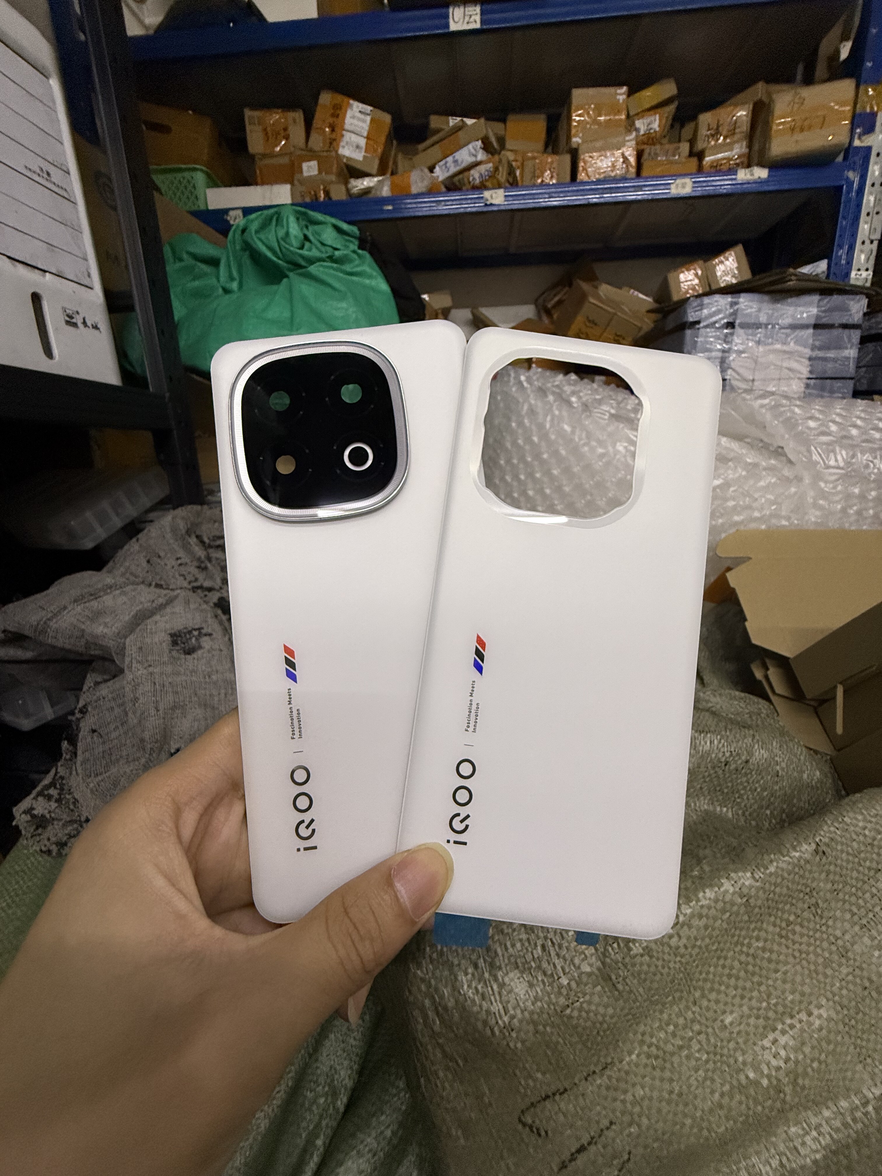 适用于iQOO13原装后盖iqoo13原厂电池盖玻璃后壳手机电池后盖外壳图片