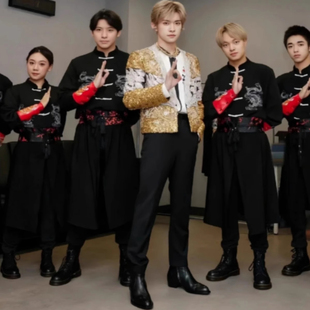 中国风演出服运动会练功男女爵士易烊千玺大花轿表演雪龙吟武术服