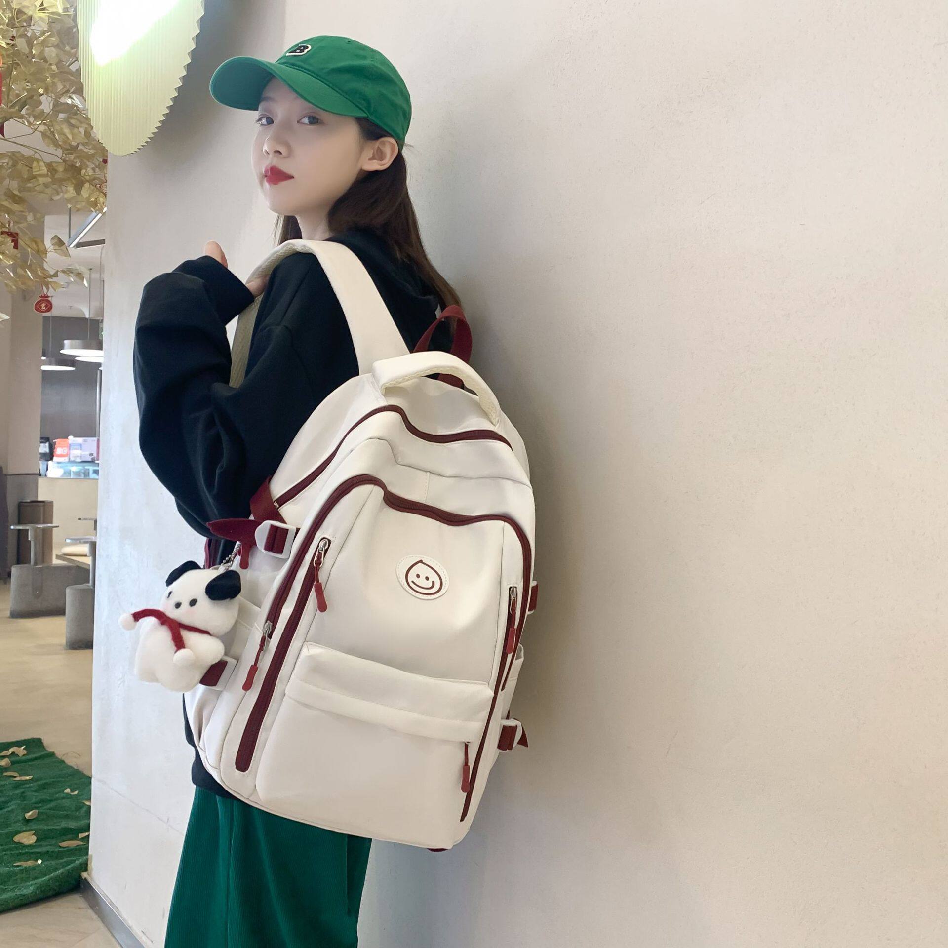 新款日系书包女高中上学背包初中生大容量大学生三到六年级双肩包