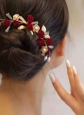 喜婆婆头上戴花女士盘头花头饰