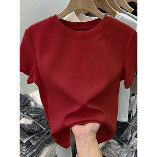 红色圆领常规短袖t恤女夏季2025新款设计感小众正肩修身显瘦上衣