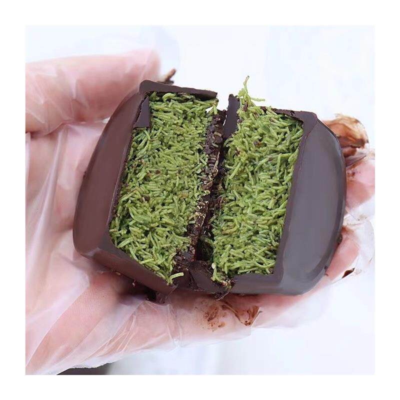 新货迪拜开心果巧克力千丝酥面包丝坚果夹心黑巧牛奶酱排块巧克力