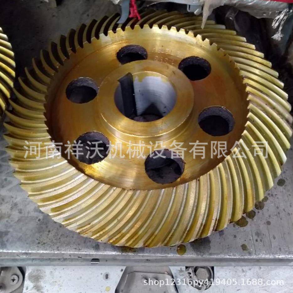 供应全套雷蒙磨粉机配件高强耐磨130雷蒙磨配件辊环齐全