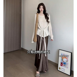 气质套装 法式 镂空长袖 针织罩衫 缎面半身裙两件套 Wannvy 女秋季