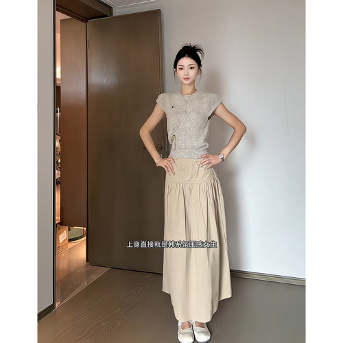 昕羽垚STUDIO 别致韩版圆领弹力短袖针织衫高级简约半身裙两件套