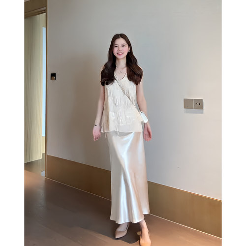 拾光里STUDIO 夏季重工流苏编制亮片层次V领洋气小衫百搭半身裙女