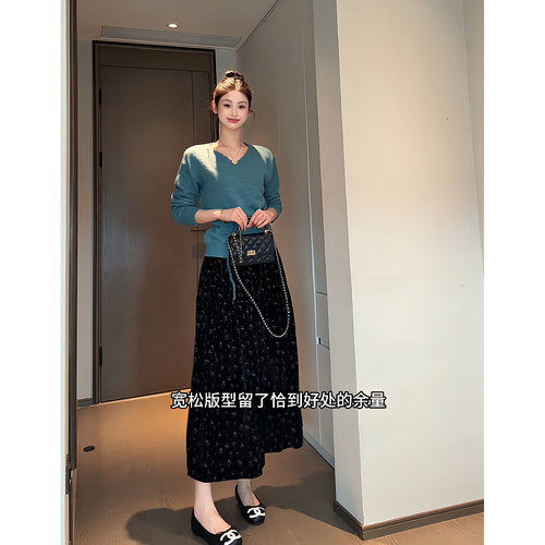 Wannvy Up 韩系温柔减龄花朵飘带针织长袖上衣宽松显瘦碎花半身裙
