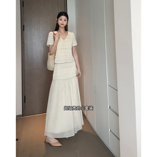昕羽垚STUDIO V领镂空单排扣短袖上衣女夏季温柔套装半身裙两件套