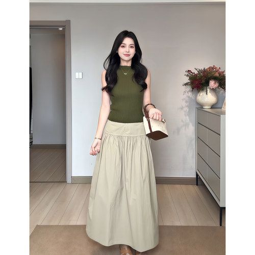 Wannvy up 韩系修身辣妹绿色针织衫通勤风高腰显瘦简约设计半身裙